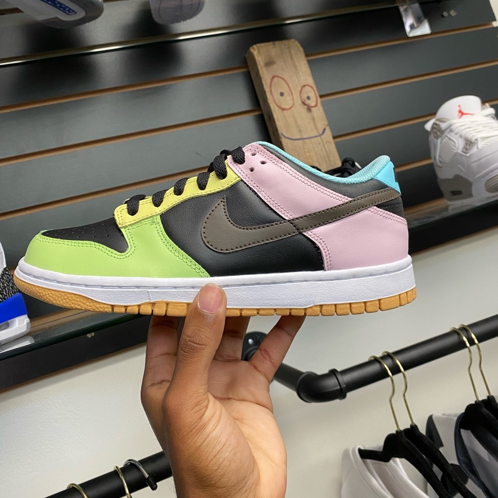Free 99 dunks